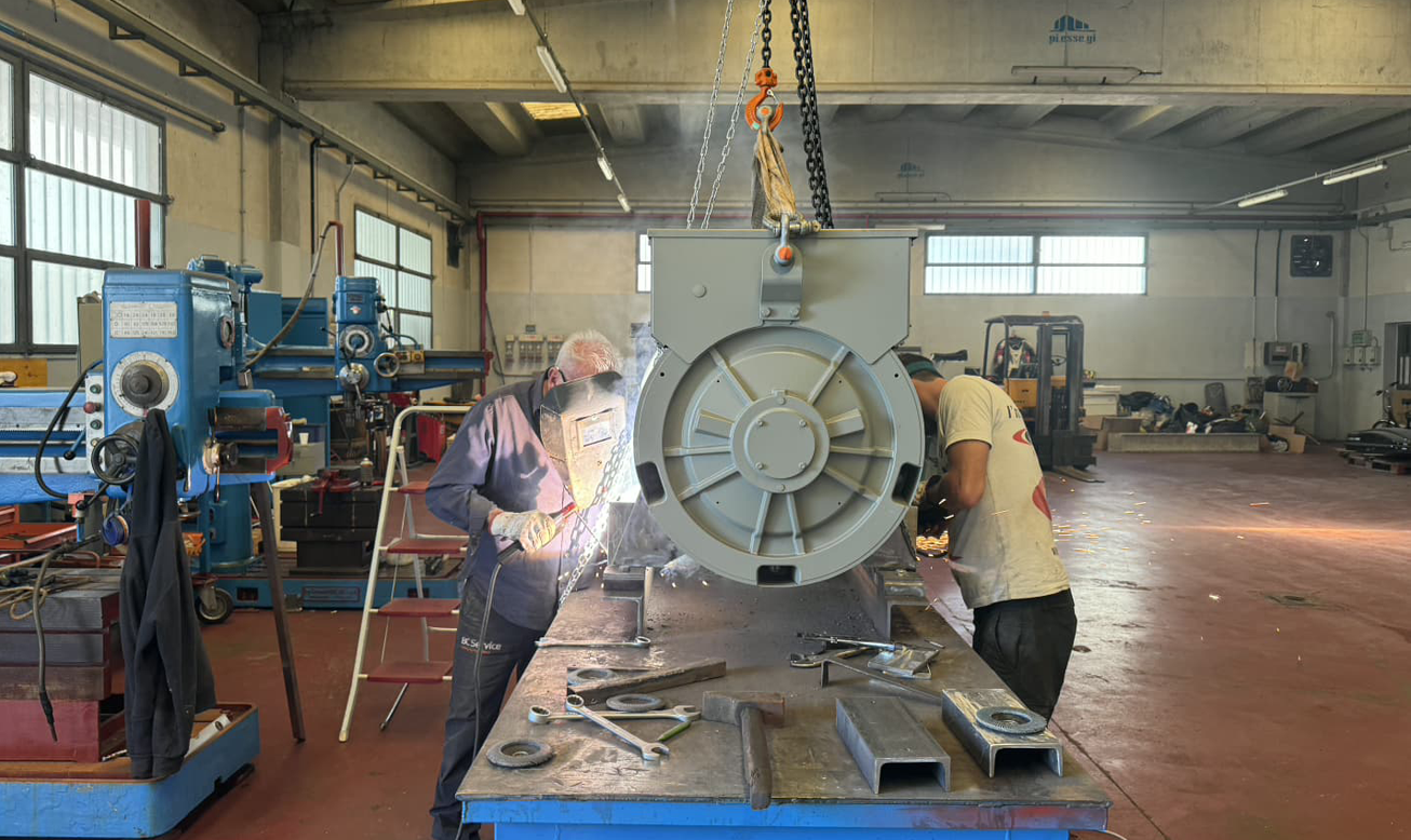 Marine light and heavy steel fabrication service — GRG Marine Power